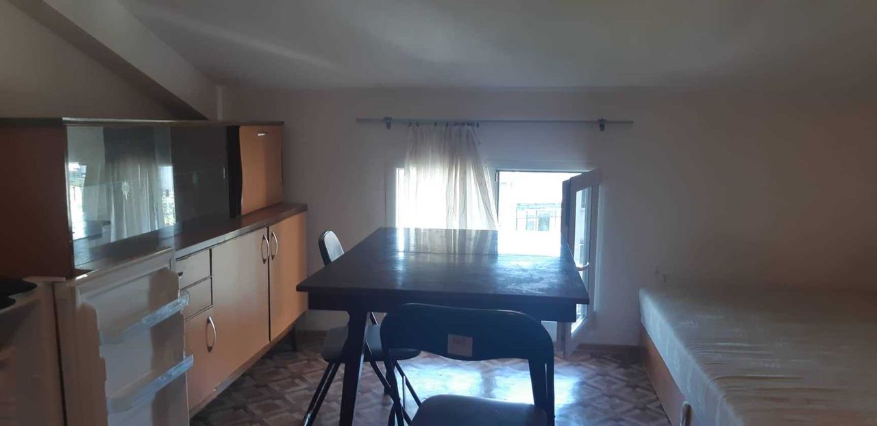 Дава се под наем Едностаен апартамент в Пловдив, Гагарин - 34 кв.м за 188.7 € - Снимка #1