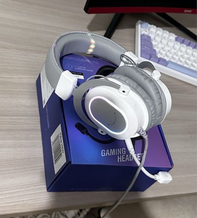 Игровые наушники и мышька мышь