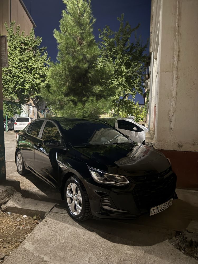 Onix Premier kraska toza 1 qo’l haydalgan srochna sotiladi