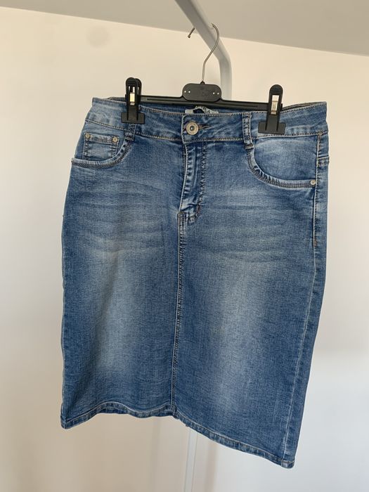 Lot fuste casual S-M