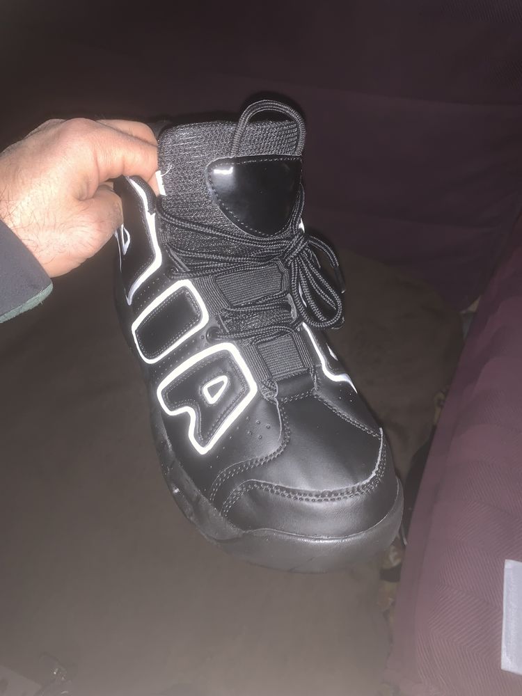 Ghete fake Nike Air more uptempo marimea 44, noi, China