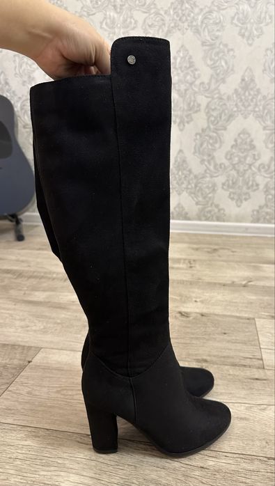 Демисезонные сапоги .