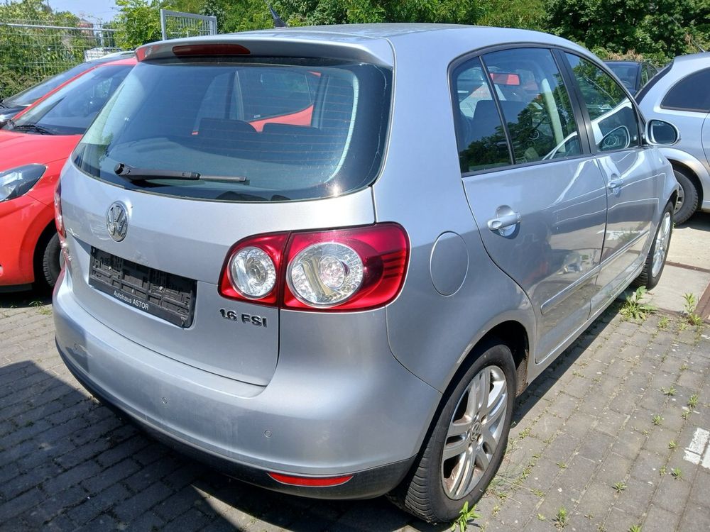 Golf 6 Plus automat 141000 km 1.6 FSI