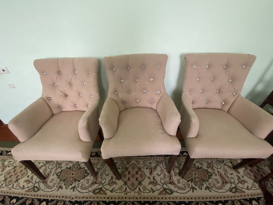 Продается стулья