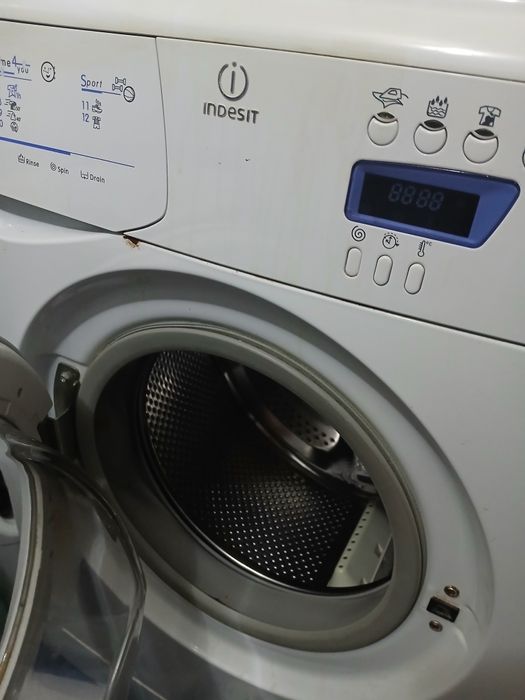 De vânzare mașină