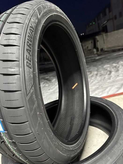 Нови Летни Гуми BEARWAY BW118 235/45R21 97W Нов DOT
