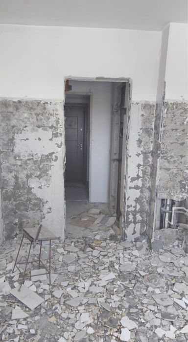 Demolari ziduri/pereti/case vechi