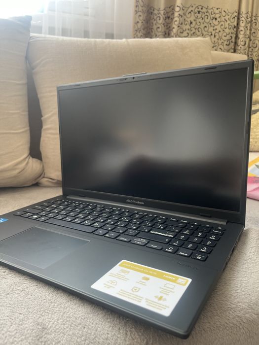 Ноутбук ASUS Vivobook Go 15 E1504GA-BQ550 15.6",