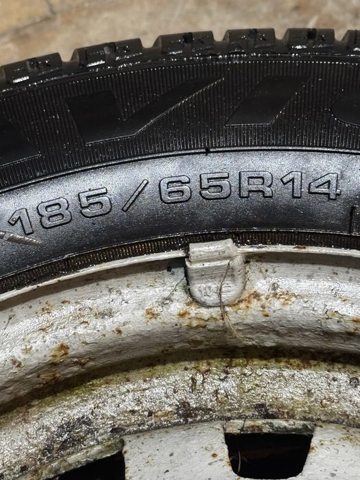 Cauciucuri iarna Debica 185/65R14 dot 3421 ca noi fara defecte 2 buc