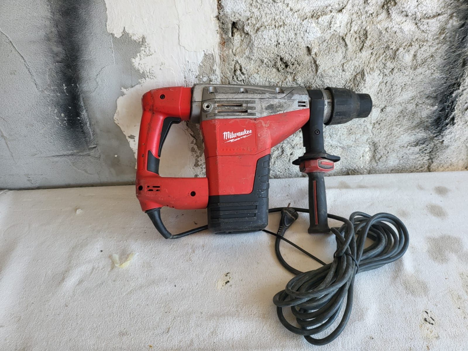 Ciocan rotopercutor SDS MAX Milwaukee  545 S