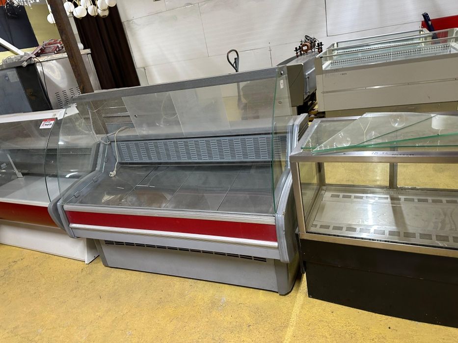 Оборудование для общепита, витринные холодильники, оборудование