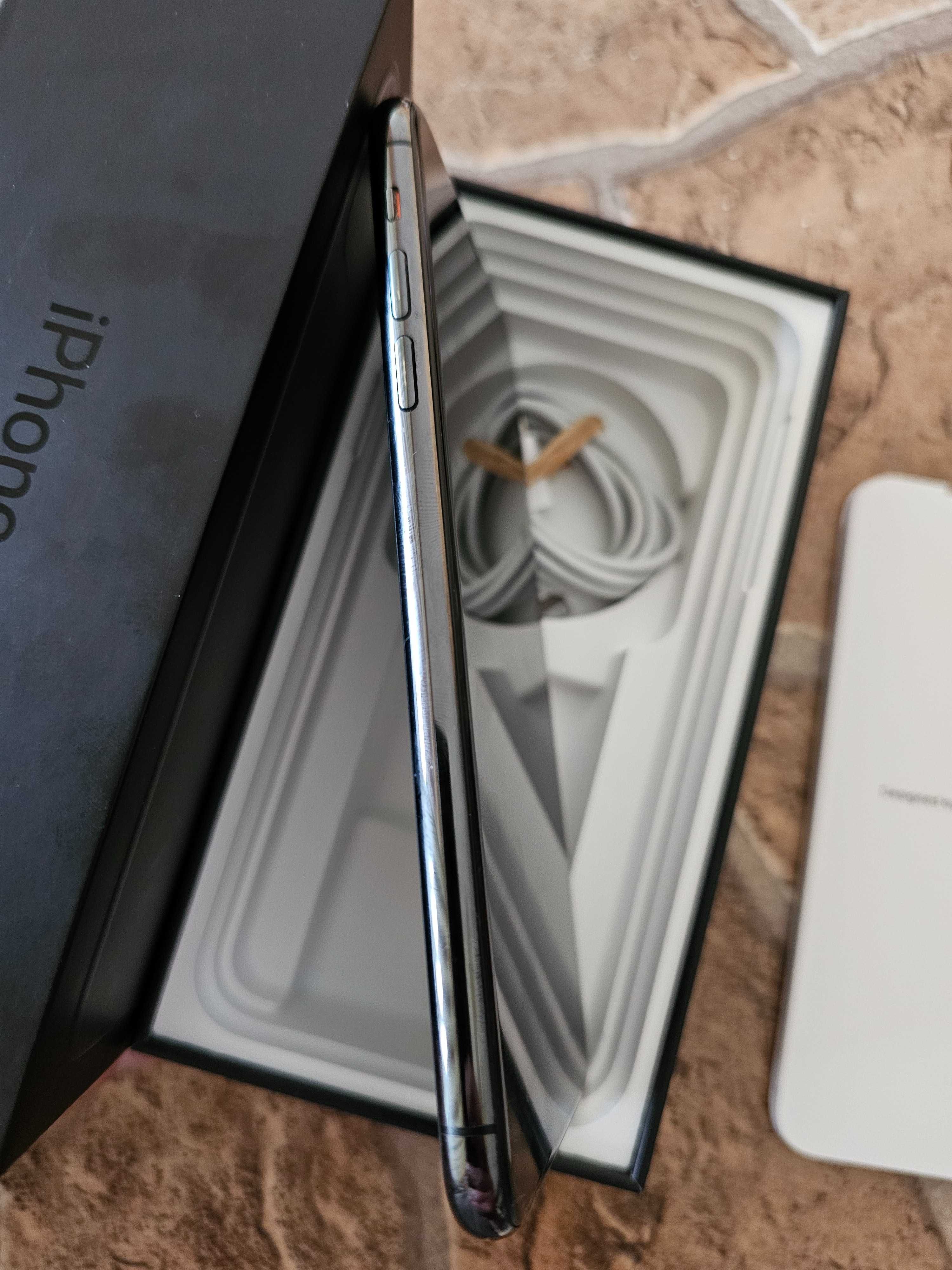 Продавам iPhone 11 ProMax 256GB в отлично състояние.