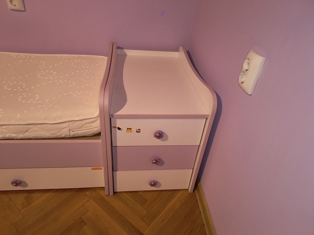 Детско легло и нощно шкафче