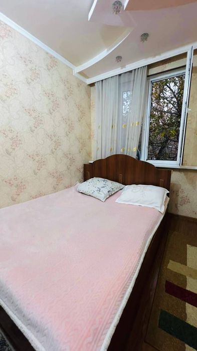 Chilonzor 8 kvartl srochna kvartira