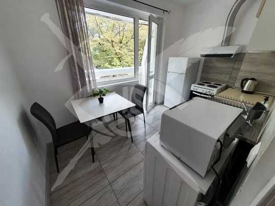 Дава се под наем Едностаен апартамент в Варна, Червен площад - 50 кв.м за 450 € - Снимка #1