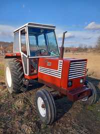 Vând Tractor Fiat 680