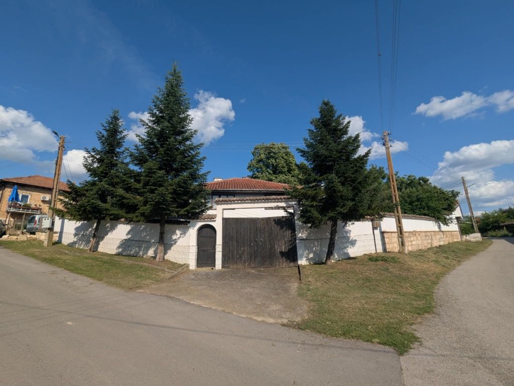 Продава се Къща в с. Каменово, Област Разград - 300 кв.м за 334 €/кв.м - Снимка #5
