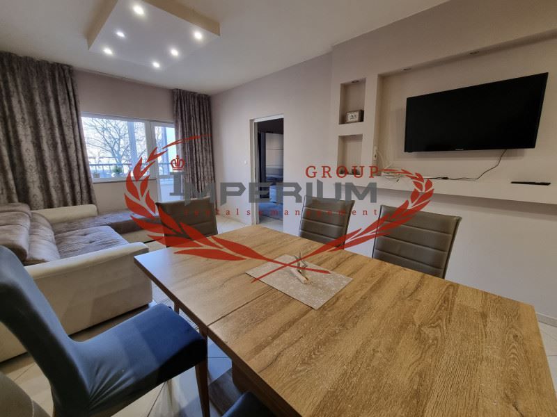 Дава се под наем Двустаен апартамент в Варна, Погреби - 85 кв.м за 714 € - Снимка #1