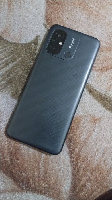 Redmi 12C 128gb sotiladi
