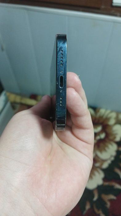 Iphone 12 pro aybi bor