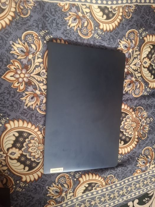 Продаю ленова CPU: Intel N4500 1.1GHz на 8 оперативка 256гб