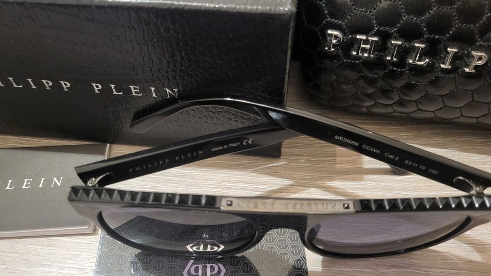 Страхотни оригинални очила Philipp plein spike.