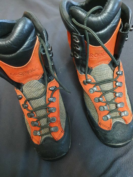 ghete bocanci trekking munte