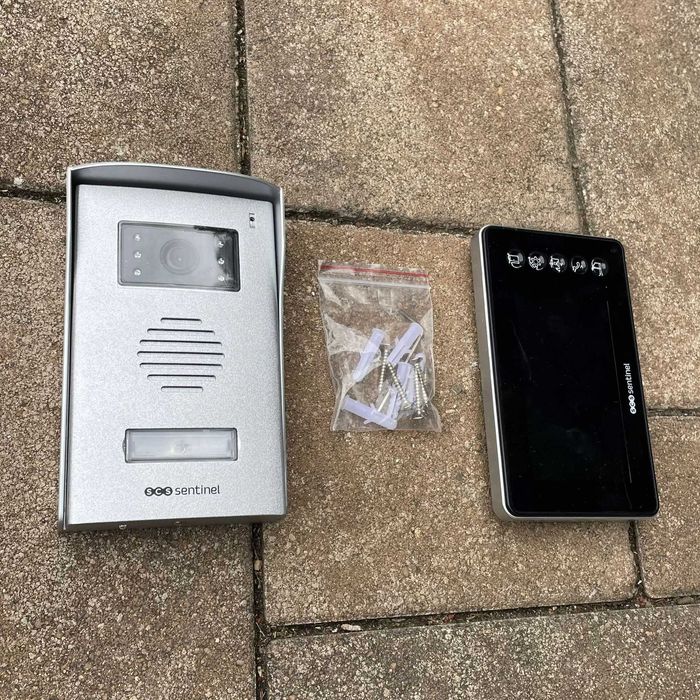 Interfon video cu fir SCS SENTINEL VisioFirst 4.3 – Nou,