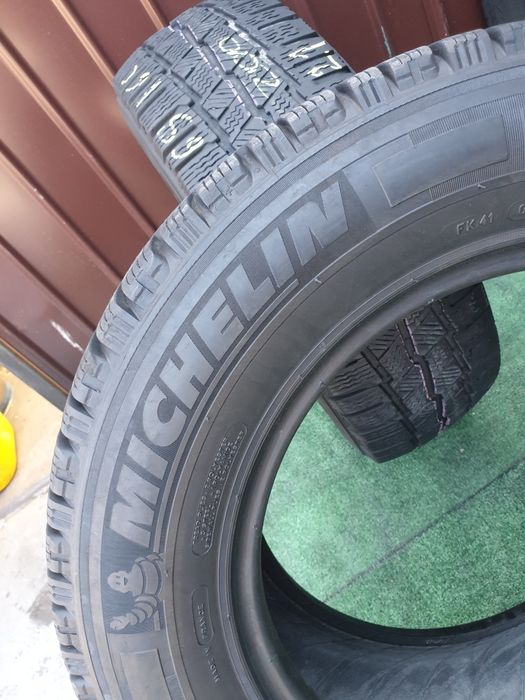 235.65.16c 2xMichelin 2x Continental