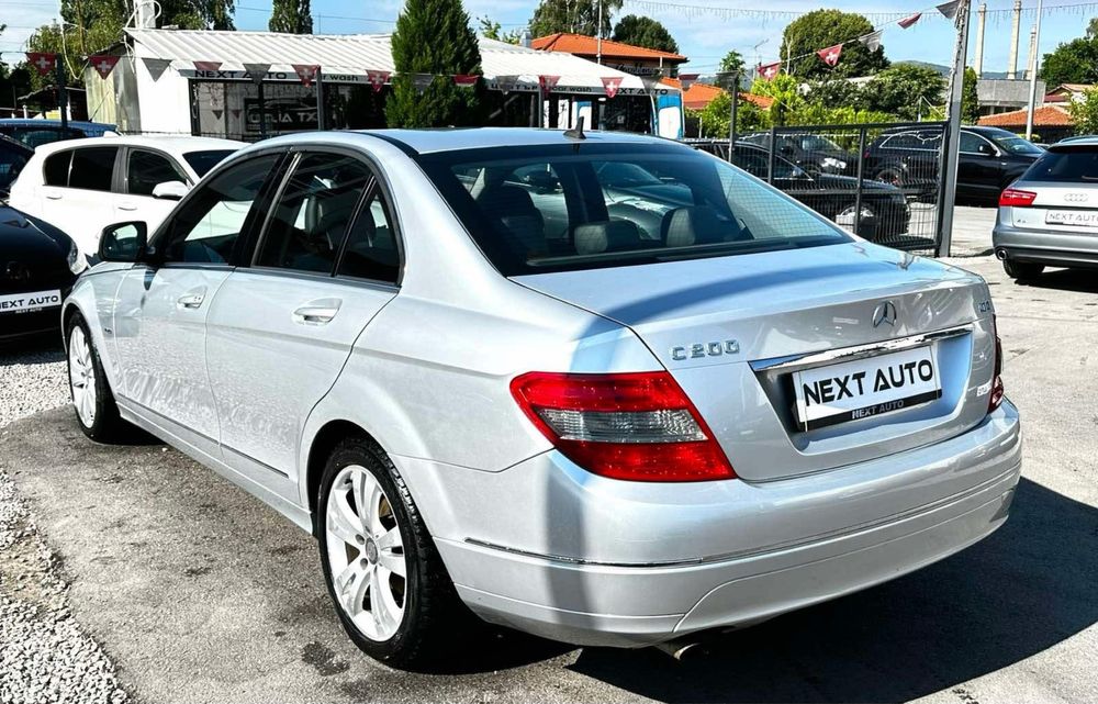 Mercedes C 200 CDI 2.2 Diesel • Ръчни скорости • Отлично състояние