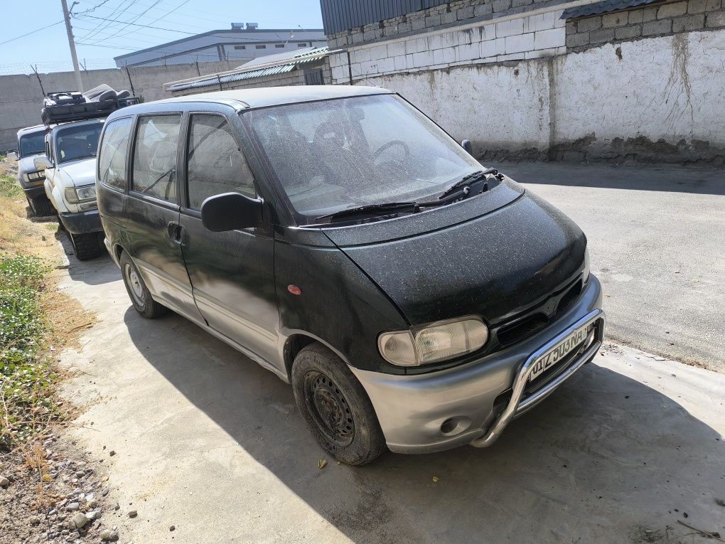 Nissan serena miniven