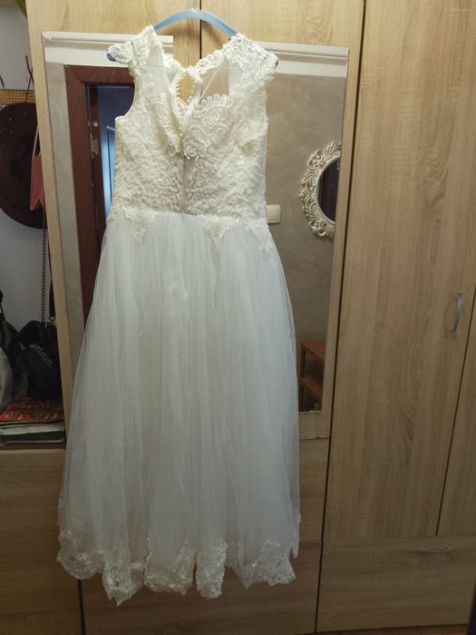 Vând rochiță mireasa