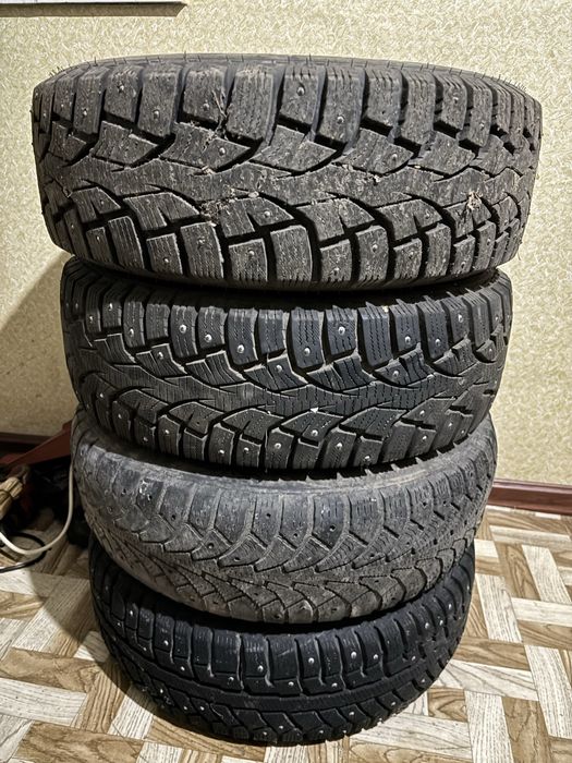 Продам зимные балоны на штампах 186/65/14