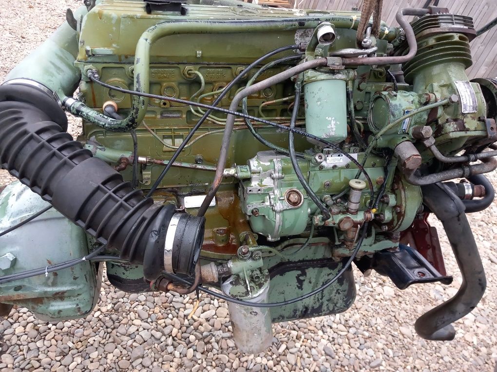 Motor mercedes 6 cilindri  ideal taf tractor