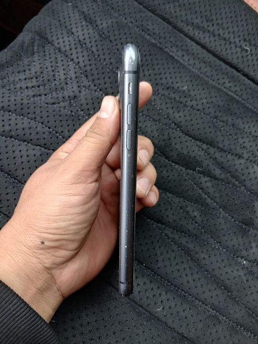 iphone 11 128g батарейя 100 заминил