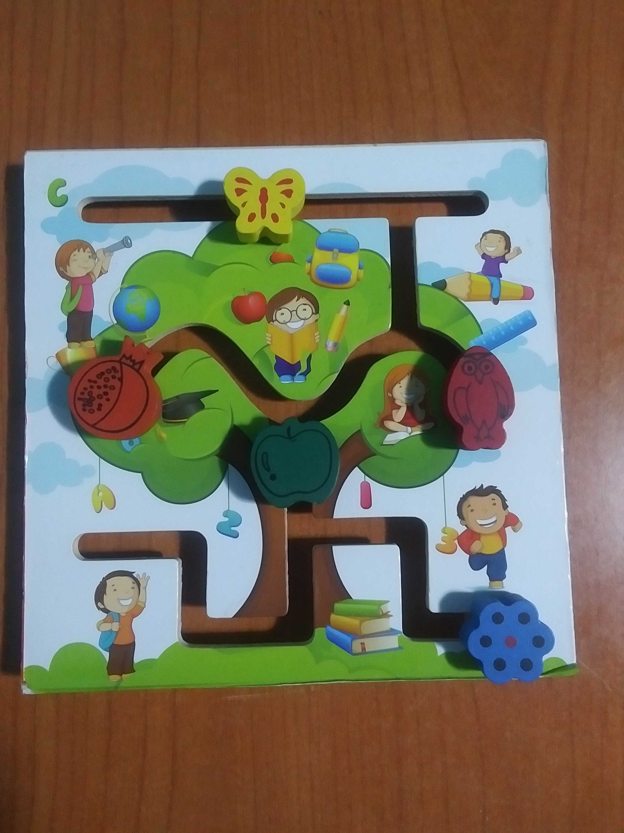 Joc educational Montessori in forma de pom si joc educativ pt copii