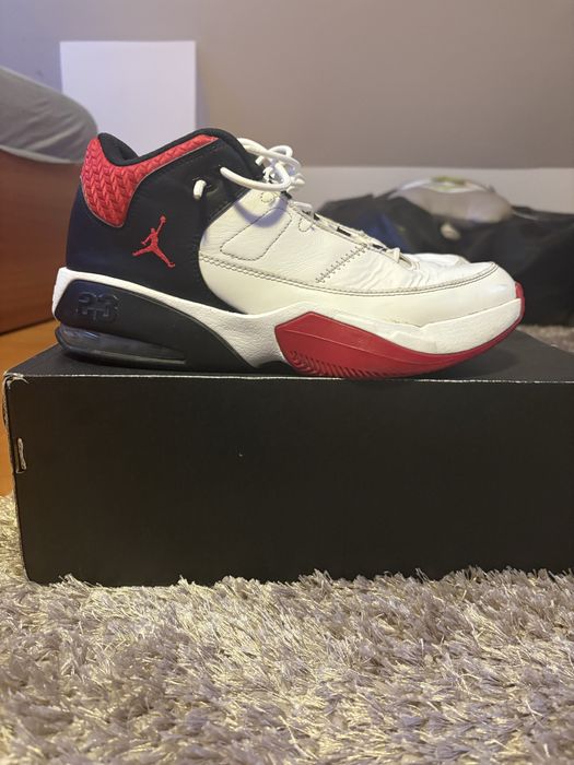 Air Jordan Max Aura 3