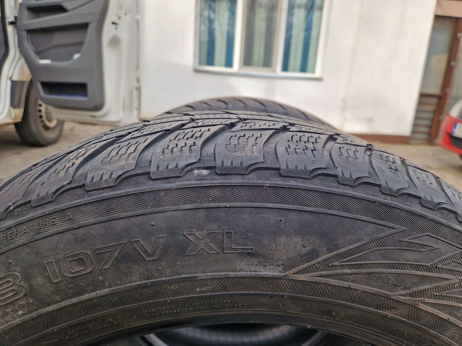 235/60R18 Nokian WR SUV 3