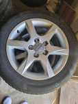 4 cauciucuri de iarna 225 60 16 cu jante de aliaj 5x112 de Audi și vw