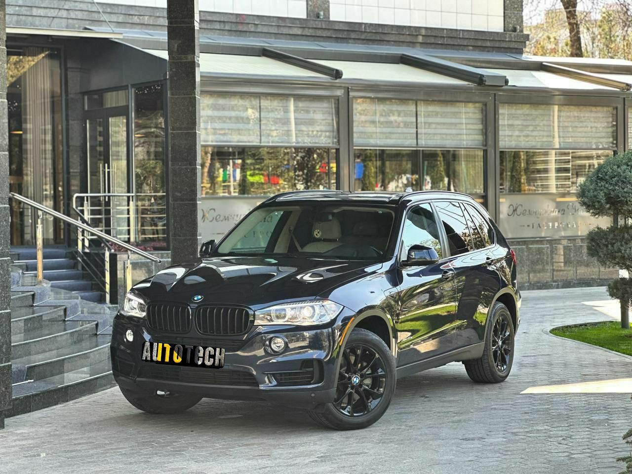 В продаже ! Автомобиль BMW X5 xDrive40e