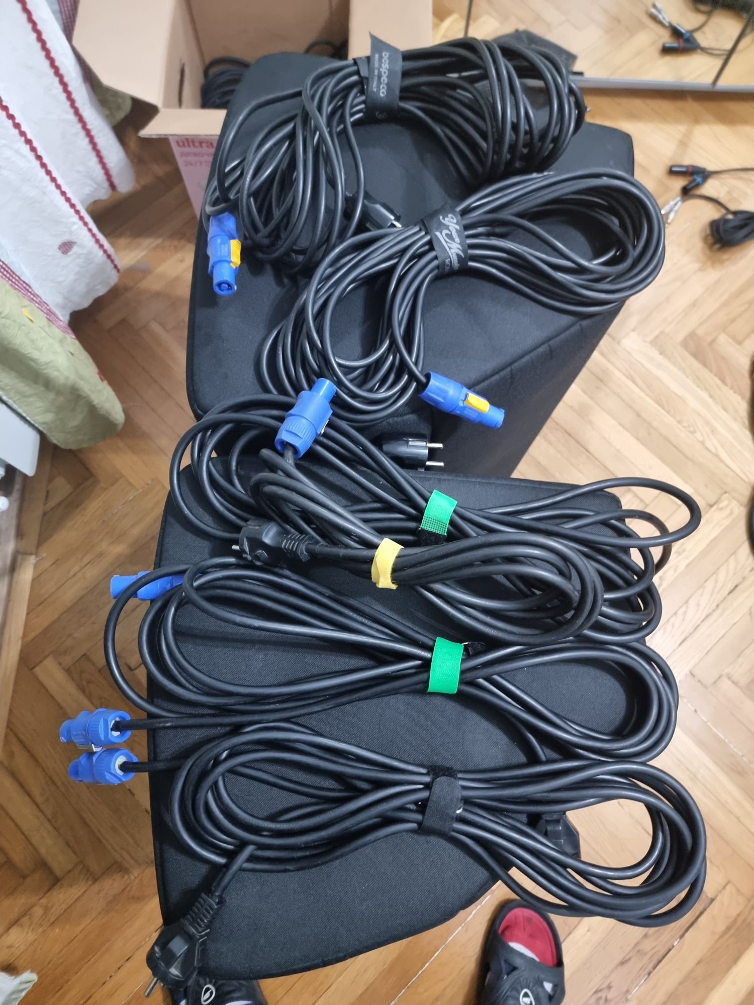 Cabluri PowerCon