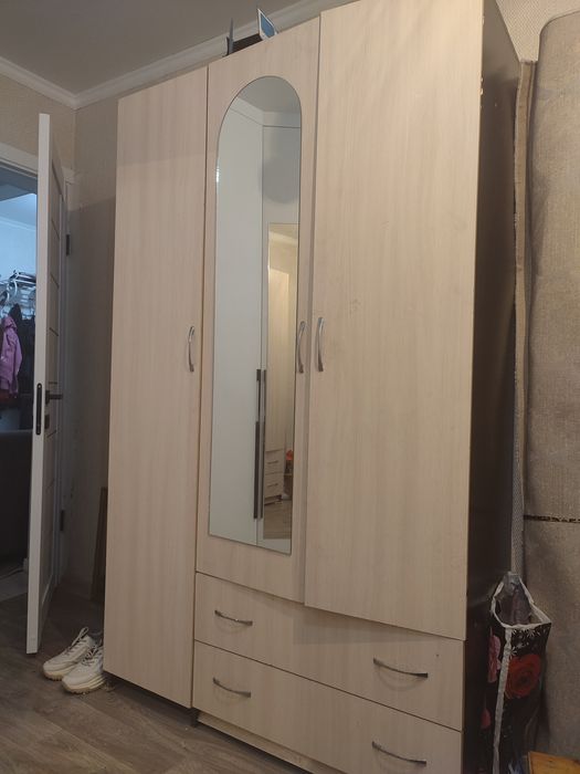 Продам шкаф дёшево