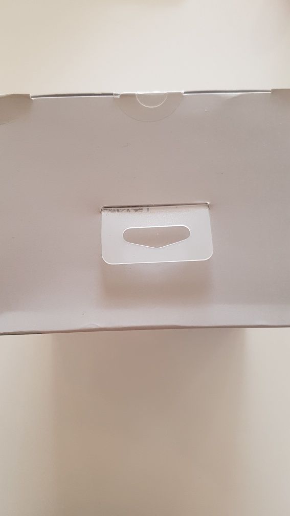 ESR Зарядна станция 65W  5-в-1 безжично зарядно устройство с MagSafe