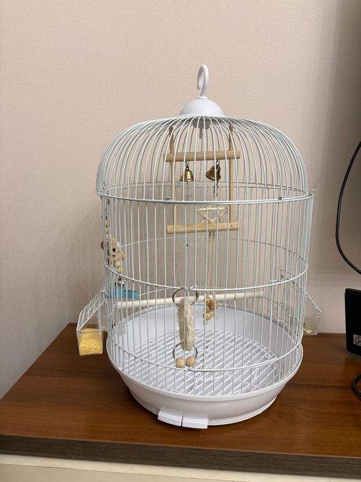 Клетка для птичек и попугаев