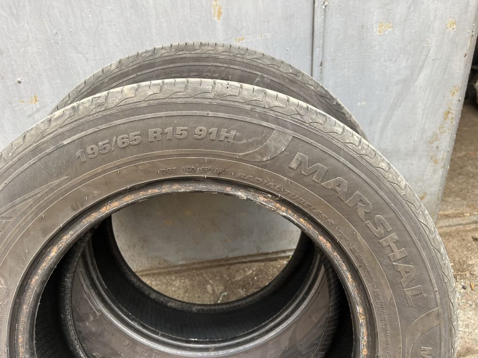 2 бр по 15 лв зимни  гуми Marshal 195 75 15