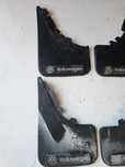Set aparatori noroi Volkswagen Golf 1 / Jetta 1

Se vand exact cum sun