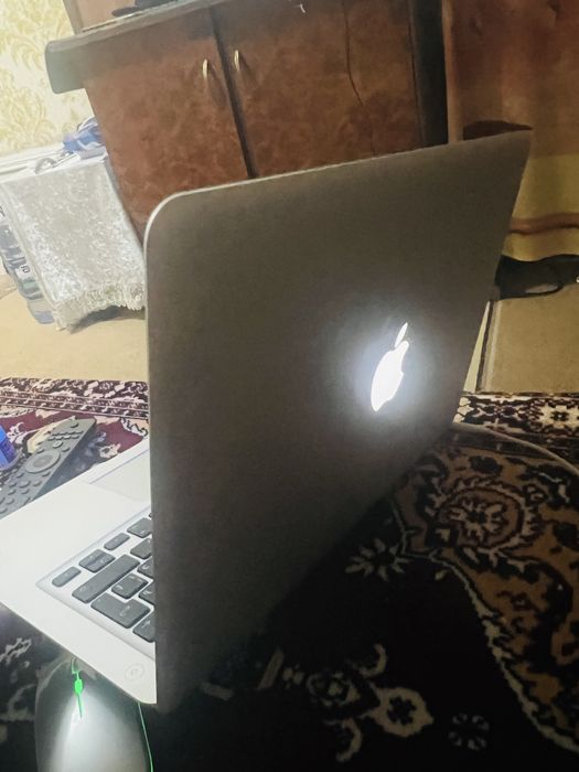 Macbook air 2010 года