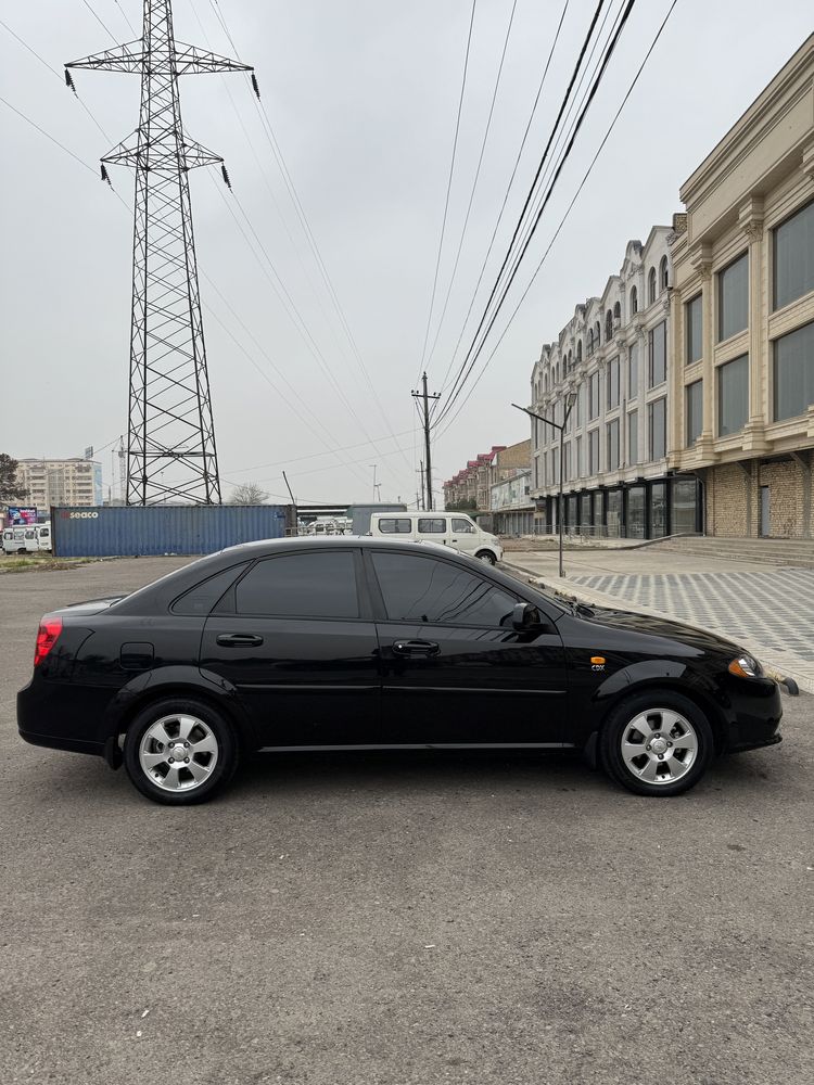 Chevrolet gentra 2021 qora