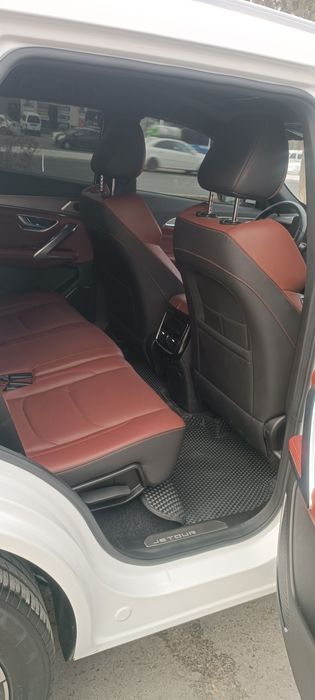 Jetour x70 plus Dubai full version lakshiri