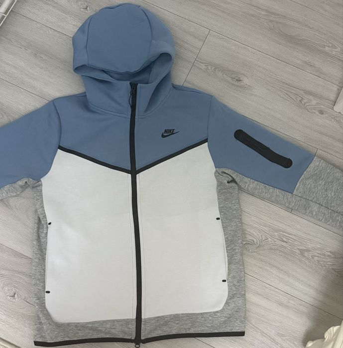 Nike tech fleece